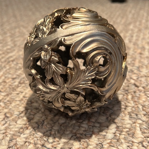 Decorative silver (with gold tinge) metal ball (approx 4.5 inches tall) - Picture 2 of 5